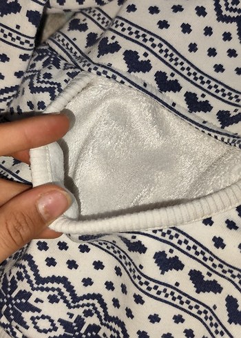 Bohem Nakışlı Beyaz Gri Örgü Kedi Kıyafeti - Görsel 3