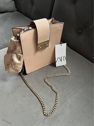 Zara askılı çanta