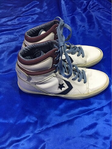 37,5 Beden Bilekli converse ayakkabı