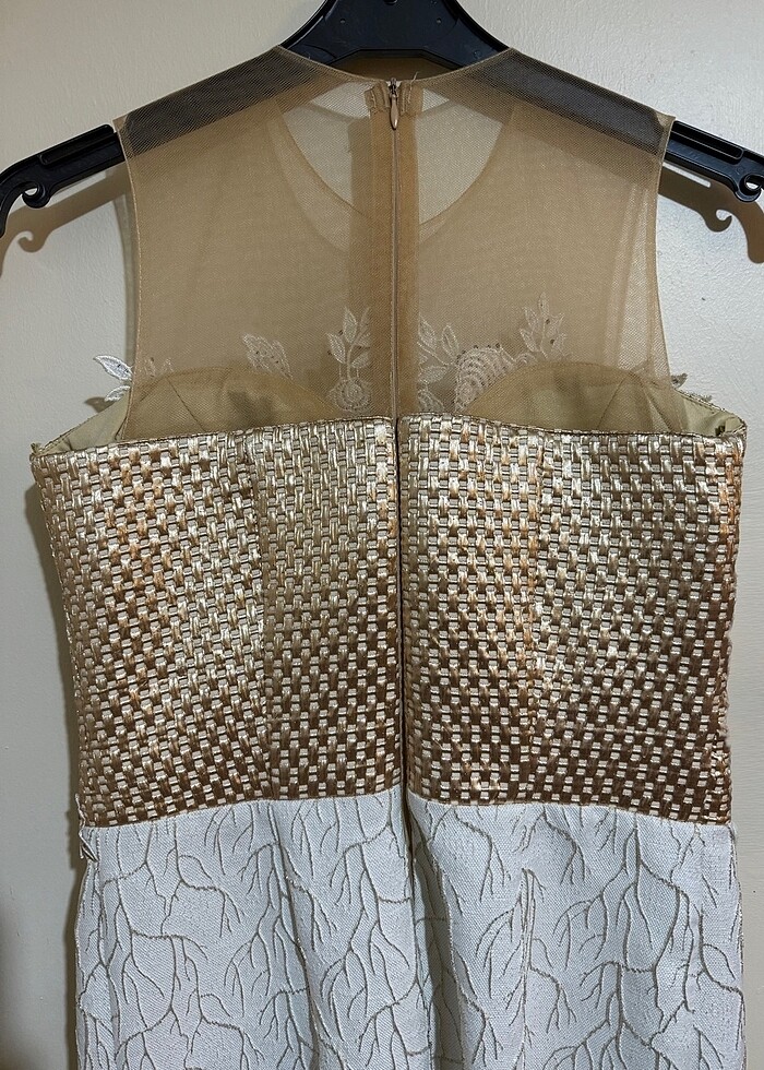 Kısa Beyaz Elbise - Görsel 4