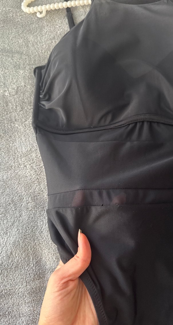 Siyah Drapeli İnce Askılı Mayo - Görsel 2