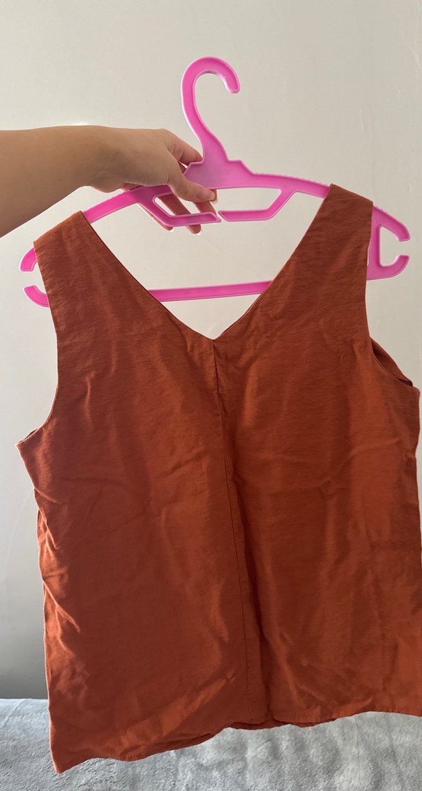 V Yaka Kolsuz Kiremit Keten Bluz - Görsel 2