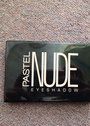 nude pastel far paleti