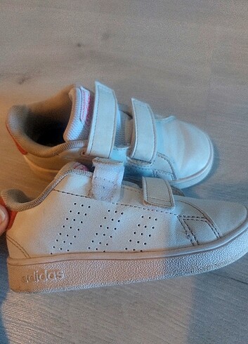 24 Beden Orjinal adidas çocuk ayakkabı 