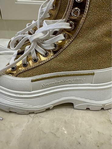 37 Beden altın Renk alexander mcqueen