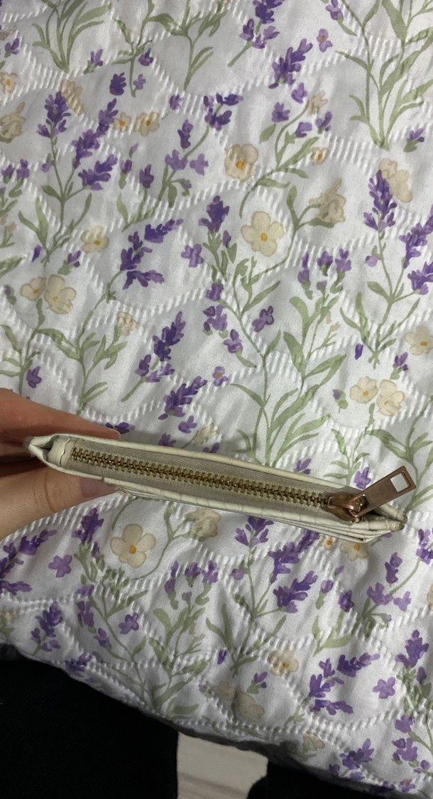 Bershka Beyaz Yılan Desenli Fermuarlı Cüzdan - Görsel 3