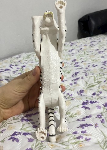 Beyaz Kaplan Figürin - Görsel 3