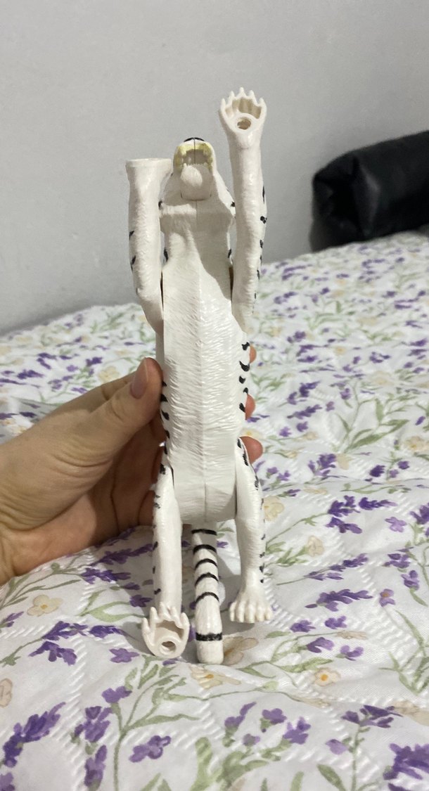 Beyaz Kaplan Figürin - Görsel 3