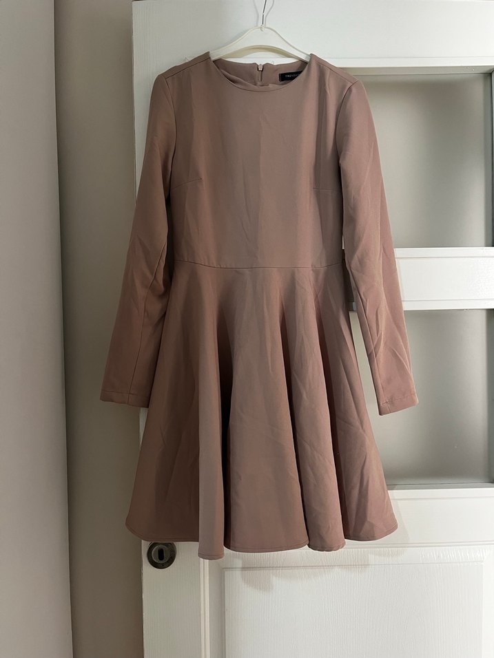 Bej Pilili Midi Kadın Elbise belden oturan kışlık - Görsel 4