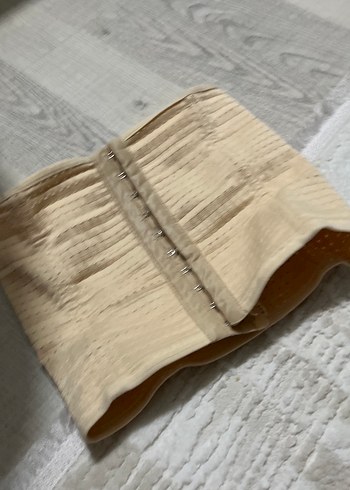 Bej Dikişsiz Hemşire Korsesi - Görsel 2