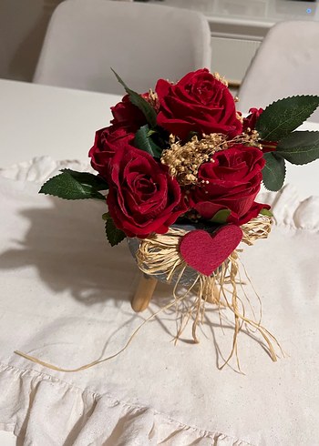 Kırmızı Güllü Gri Saksıda Dekoratif Çiçek - Görsel 2