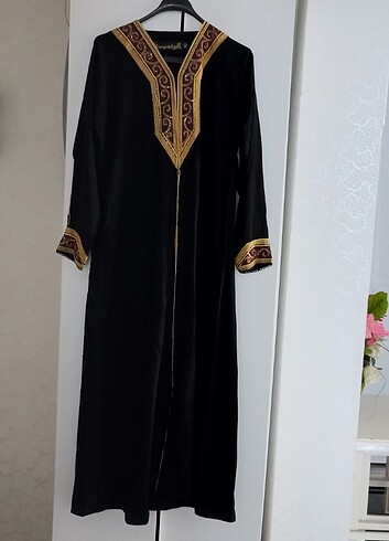 Abaya ferace