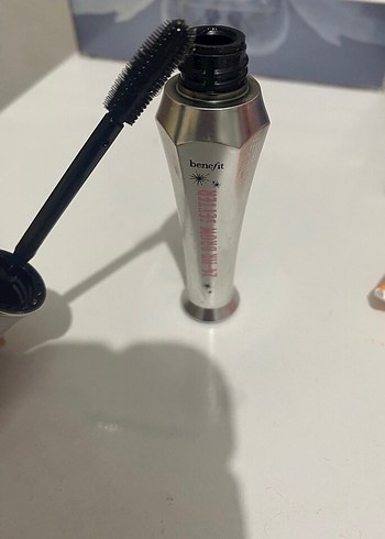 Benefit Cosmetics 24-HR Kaş Sabitleyici 7ml - Görsel 4