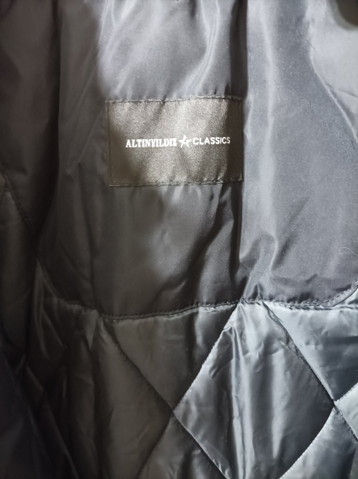 Altınyıldız siyah mont - Görsel 5