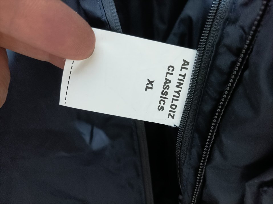 Altınyıldız siyah mont - Görsel 4