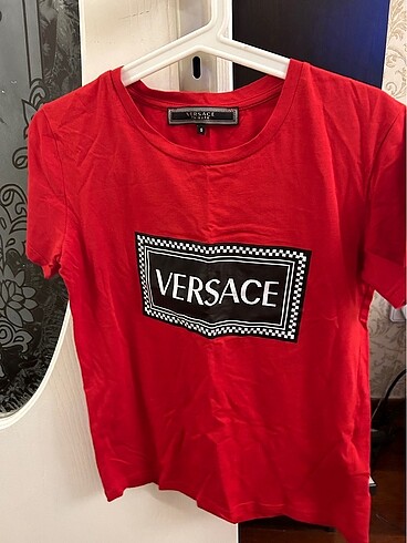 s Beden kırmızı Renk Versace s beden tişört