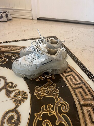 38 Beden Balenciaga triple s