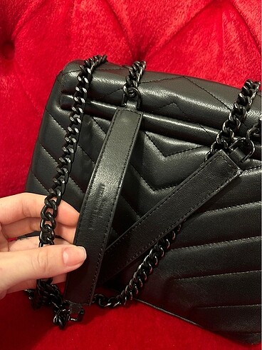Yves Saint Laurent Gerçek deri birebirdir