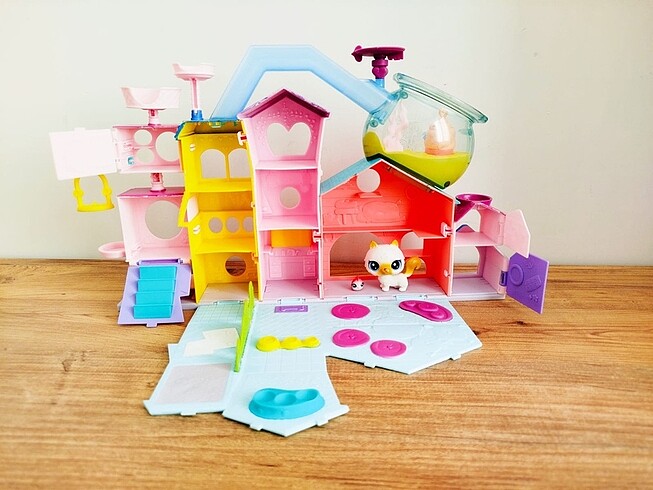 Miniş Apartmanı