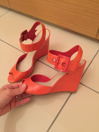 38 Beden Nine West Turuncu Dolgu Topuk Ayakkabı