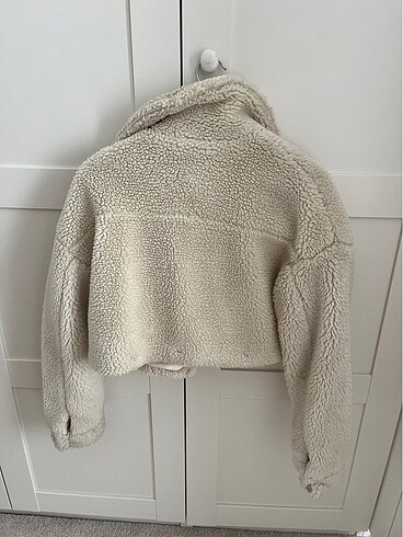 Pull and Bear Pull&Bear yünlü crop mont