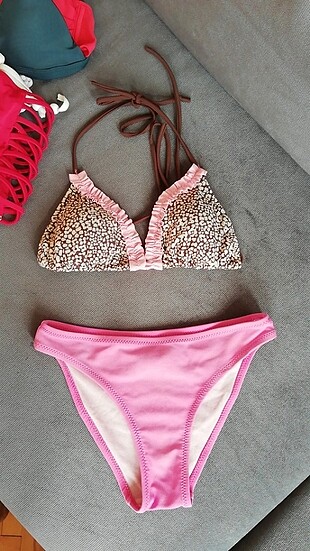 Leoparlı pembe bikini takımı 