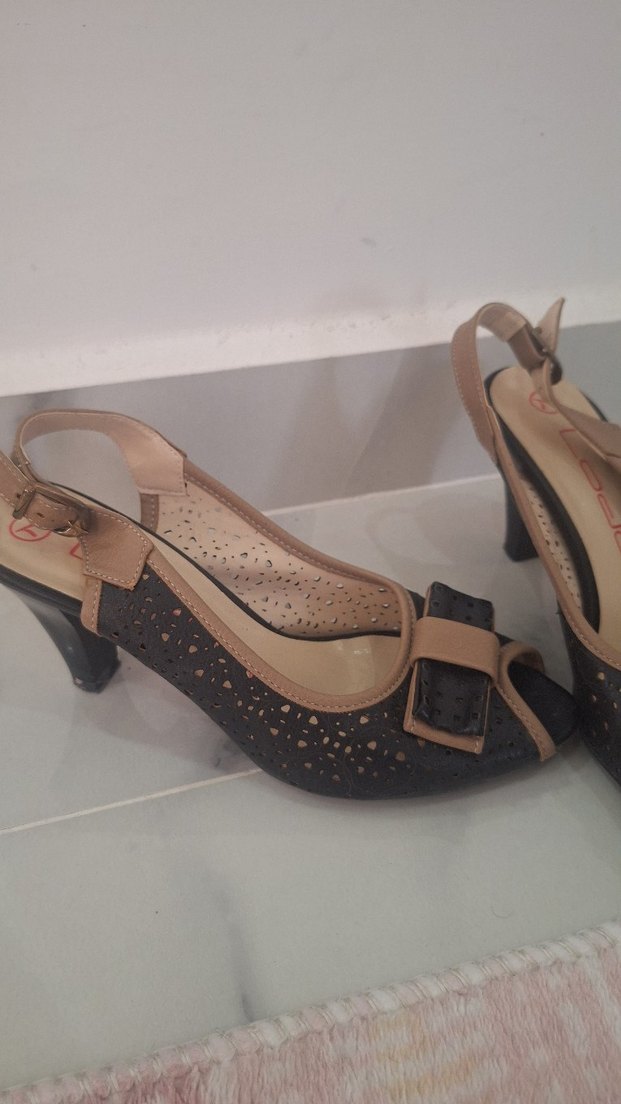 Bej Detaylı Vintage Stiletto Kadın Abiye Ayakkabı - Görsel 2