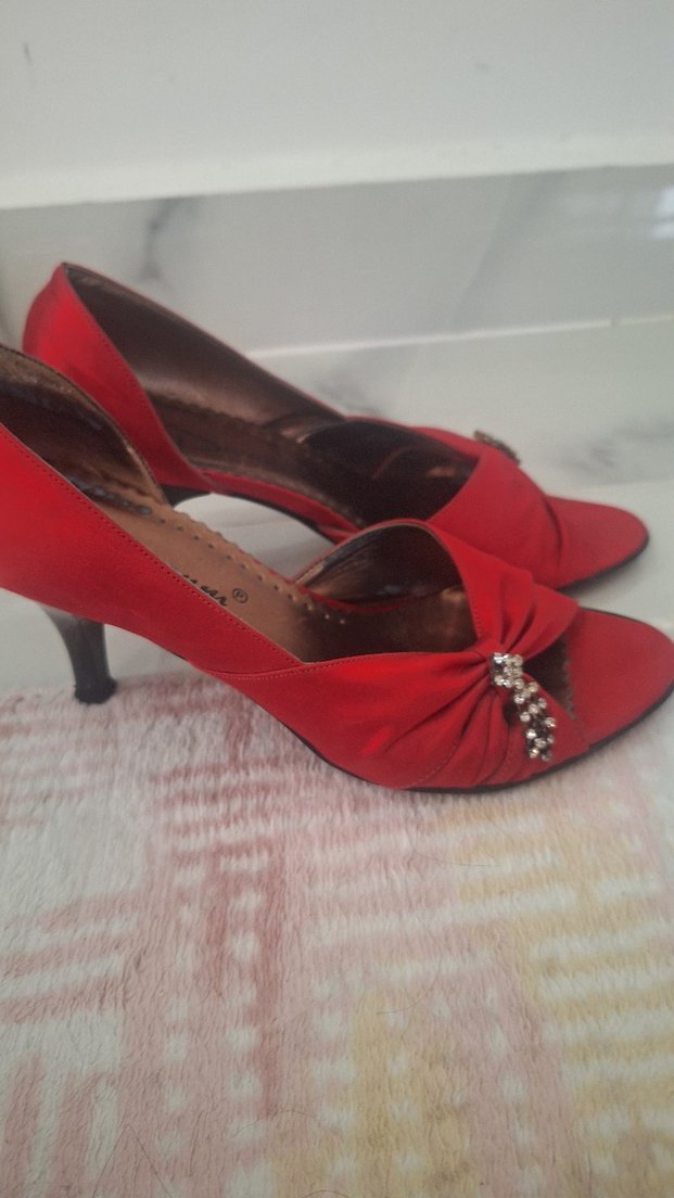 Kırmızı Tokalı Kadın Abiye Ayakkabı - Görsel 5