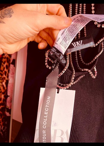 Zincir Detaylı Siyah Kadın elbise - Görsel 4