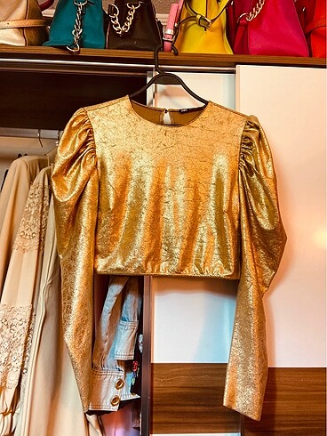 Zara Gold