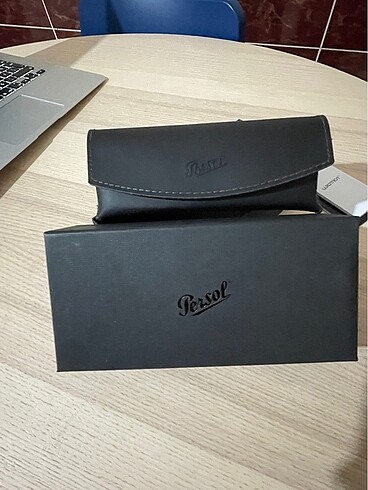 Persol Persol gözlük kutusu