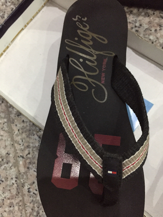 Tommy Hilfiger Parmak arası siyah