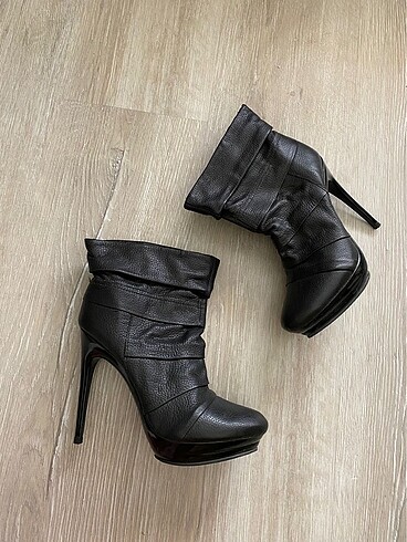 #lillys closet YÜKSEK TOPUKLU BOOTIE