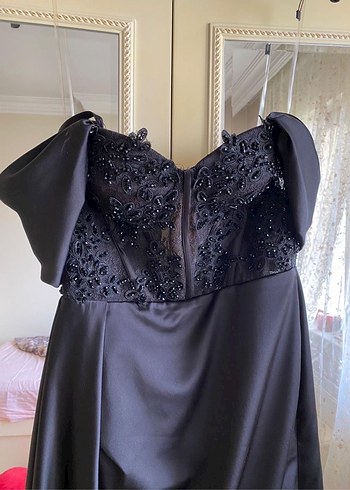 Siyah Straplez Nakışlı Uzun Kadın Abiye - Görsel 2