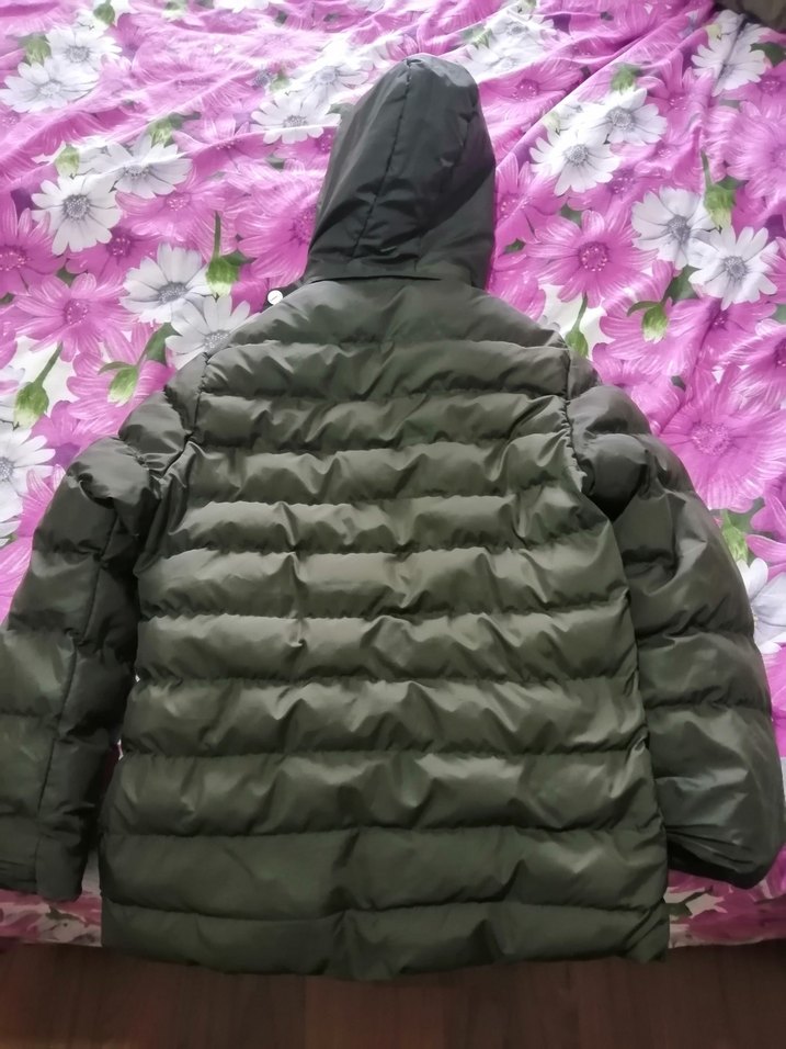 Yeşil Kapüşonlu çocuk Kışlık Mont - Görsel 3