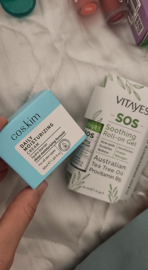 yüz nemlendiricisi+ akne losyonu - Görsel 2