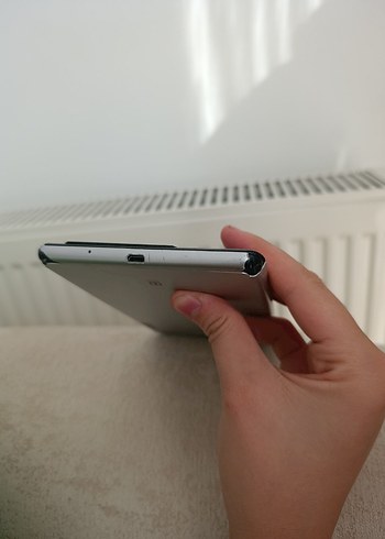 Gri Beyaz Lenovo tablet - Görsel 3