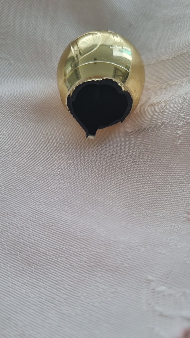 Kadın Parfümü Mavi Şişede görselde olduğu gibi fakat kapağı kırı - Görsel 4