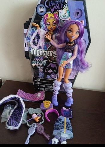 Beden Monster high cleo ve clawdeen kaldi sadece Adet fiyati 1895