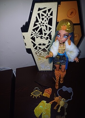 Monster high fear idescent cleo