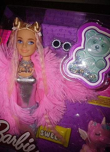 Barbie Barbie extra 3 pembe ceketli