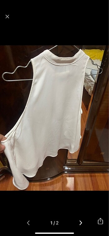 Zara buluz bir kes giyildi