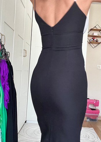 Siyah V Yaka Drapeli Midi Elbise - Görsel 4