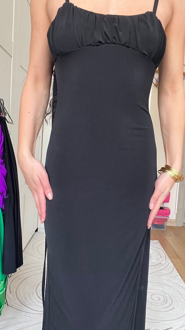 Siyah Uzun Drapeli V Yakalı Elbise - Görsel 5