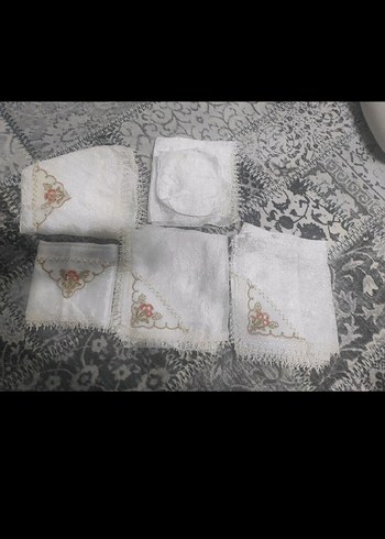 Nakışlı Beyaz Masa Örtüsü Seti - Görsel 2