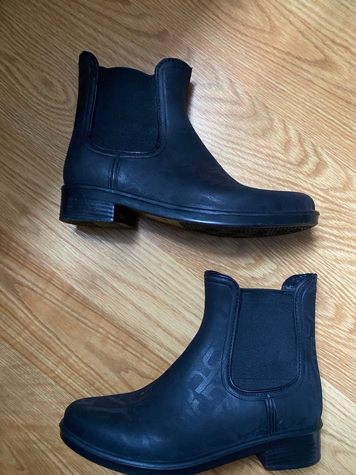 Siyah Dolgu Topuklu Lastik Bot - Görsel 2