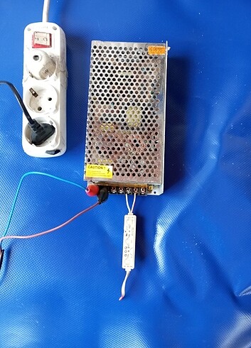 Beden 12 volt LED adaptörü