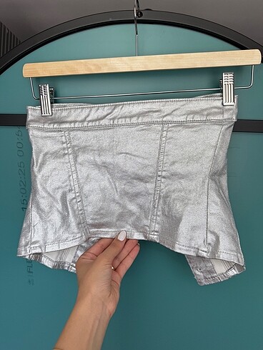 Pull and Bear Pull And Bear crop top