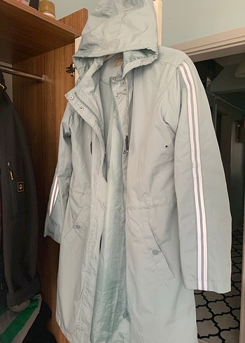 Kadın Yağmurluk Kapüşonlu 36 beden LC Waikiki - Görsel 5