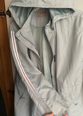 Kadın Yağmurluk Kapüşonlu 36 beden LC Waikiki - Görsel 3